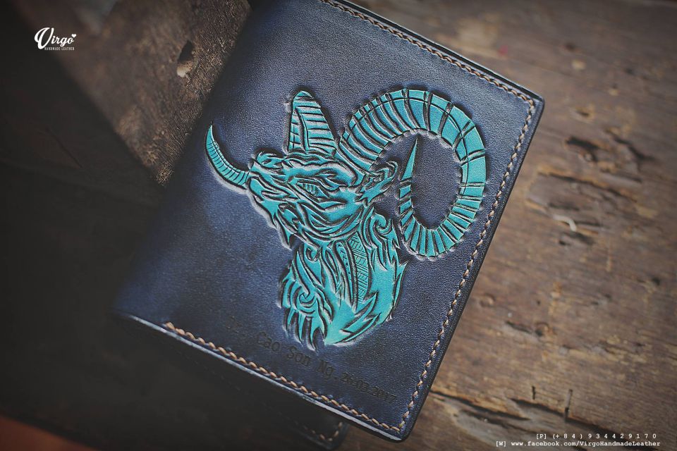 Goat Short Carving Wallet