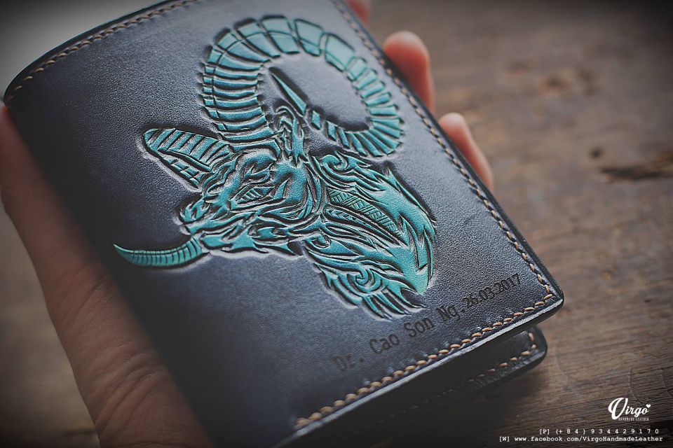 Goat Short Carving Wallet
