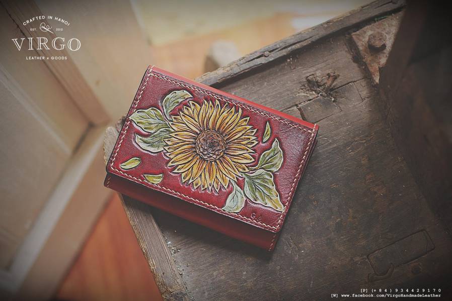 Sunflower Hand Carved Short Coin Wallet