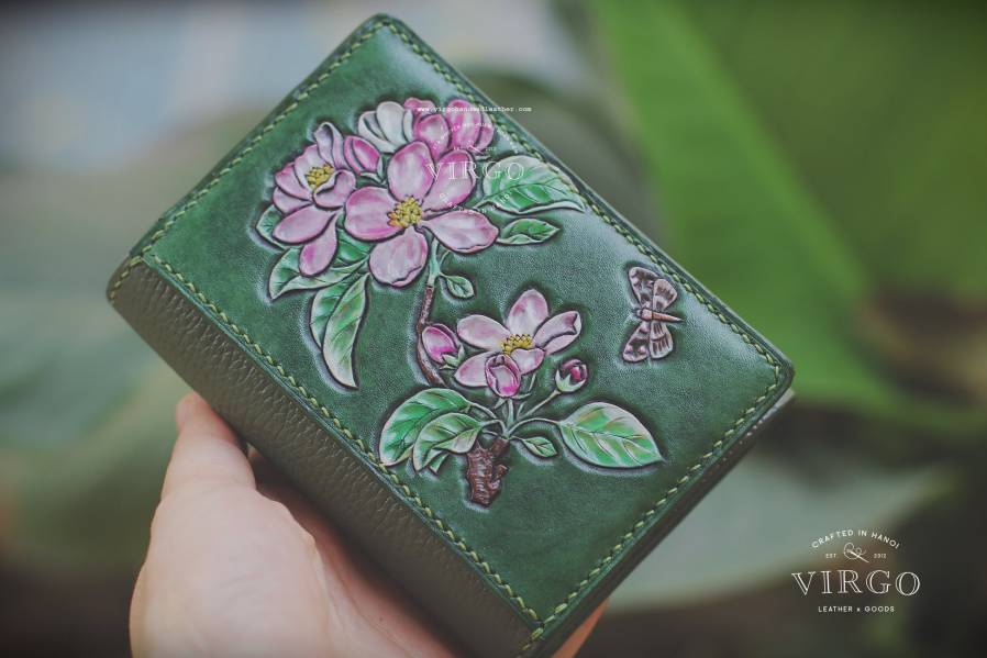 Blossom Hand Carved Short Coin Wallet