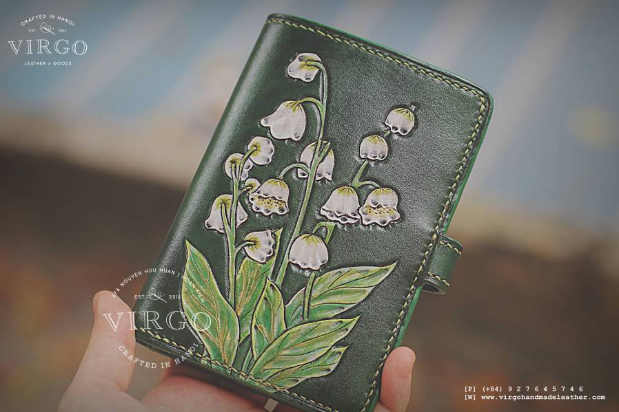 Lily of valley Hand Carved Short Coin Wallet