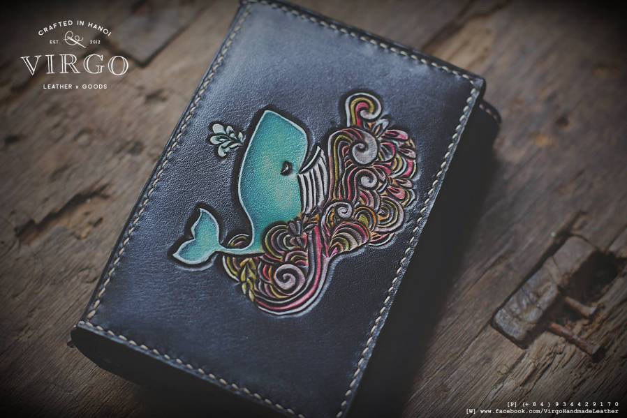 Whale Hand Carved Short Coin Wallet